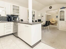 8 Person Holiday Home in Vaeggerlose