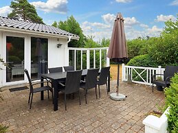 8 Person Holiday Home in Vaeggerlose