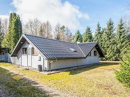 Spacious Holiday Home in Ansager near Lake