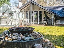 Spacious Holiday Home in Ansager near Lake