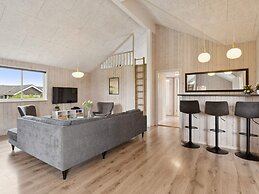 5 Star Holiday Home in Spottrup