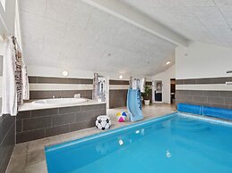 5 Star Holiday Home in Spottrup