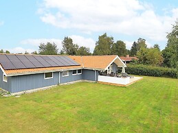 4 Star Holiday Home in Vaeggerlose