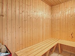 5 Star Holiday Home in Rodby