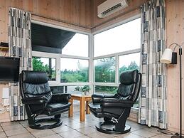 Secluded Holiday Home in Henne near Beach