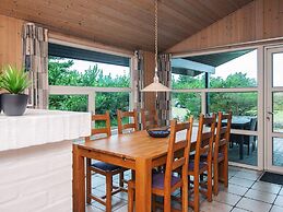 Secluded Holiday Home in Henne near Beach