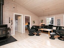 5 Star Holiday Home in Hals