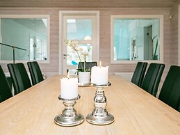 5 Star Holiday Home in Hals