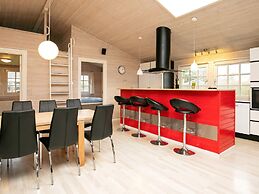 5 Star Holiday Home in Hals