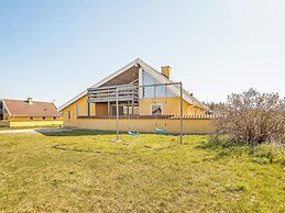 10 Person Holiday Home in Thisted