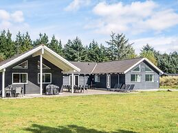 5 Star Holiday Home in Blavand