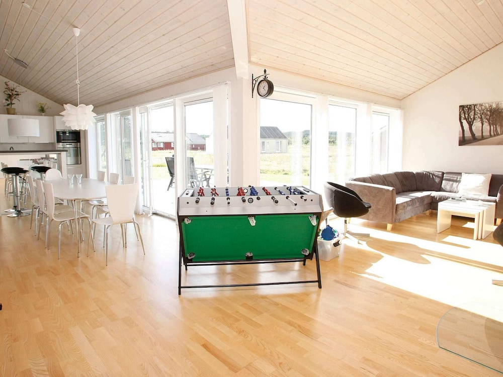10 Person Holiday Home in Brovst