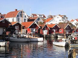 2 Person Holiday Home in Kungshamn