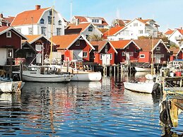 2 Person Holiday Home in Kungshamn
