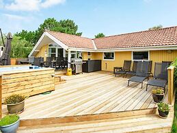 4 Star Holiday Home in Vaeggerlose