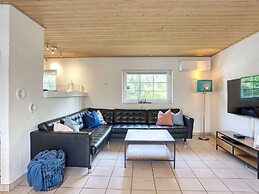 12 Person Holiday Home in Vaeggerlose