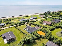 5 Star Holiday Home in Spottrup