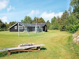 6 Person Holiday Home in Jerup