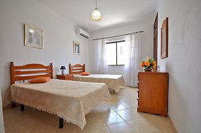 Spacious 4 Bedroom Villa Located in its own Grounds, With Private Pool