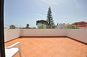 Spacious 4 Bedroom Villa Located in its own Grounds, With Private Pool