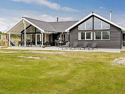 5 Star Holiday Home in Blavand