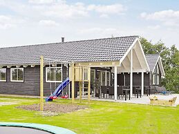 5 Star Holiday Home in Blavand