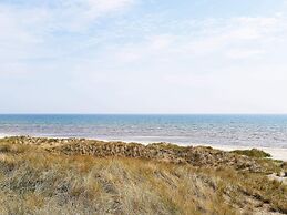 6 Person Holiday Home in Albaek