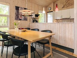 5 Star Holiday Home in Vaeggerlose