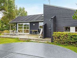 5 Star Holiday Home in Glesborg