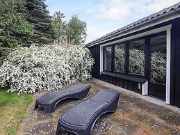 6 Person Holiday Home in Gedser