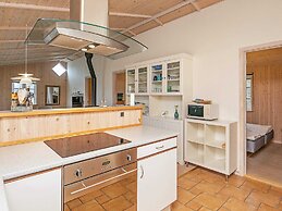 5 Star Holiday Home in Rodby