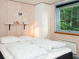6 Person Holiday Home in Borkop