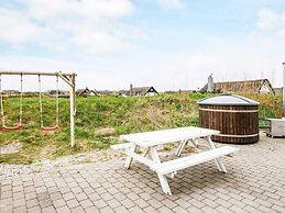 4 Star Holiday Home in Ringkobing