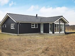 5 Star Holiday Home in Brovst