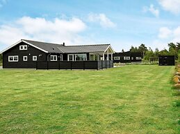5 Star Holiday Home in Vaeggerlose