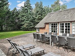 5 Star Holiday Home in Vaeggerlose