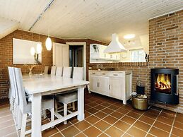 5 Star Holiday Home in Vaeggerlose
