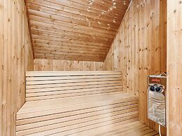5 Star Holiday Home in Vaeggerlose