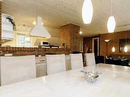 5 Star Holiday Home in Vaeggerlose