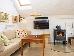 6 Person Holiday Home in Ulfborg