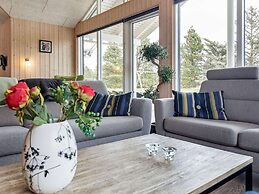 5 Star Holiday Home in Albaek