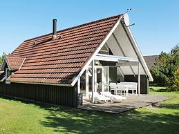 6 Person Holiday Home in Romo