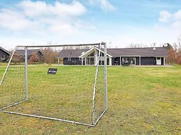 5 Star Holiday Home in Hojslev