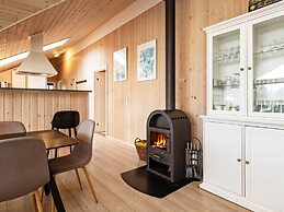 5 Star Holiday Home in Hojslev