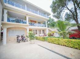Fully Equipped New 2br Aptdt2mins To The Beach