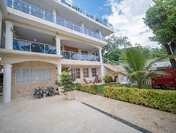 Fully Equipped New 3br Apt dt 2mins To The Beach