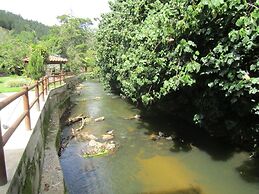 River Front Cabains