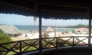 Beach Front Nicky Villa - Watamu Beach