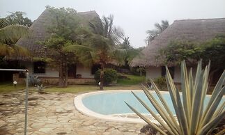 Beach Front Nicky Villa - Watamu Beach