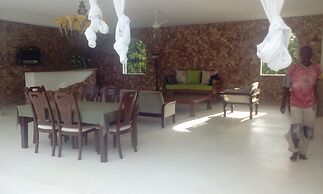 Beach Front Nicky Villa - Watamu Beach